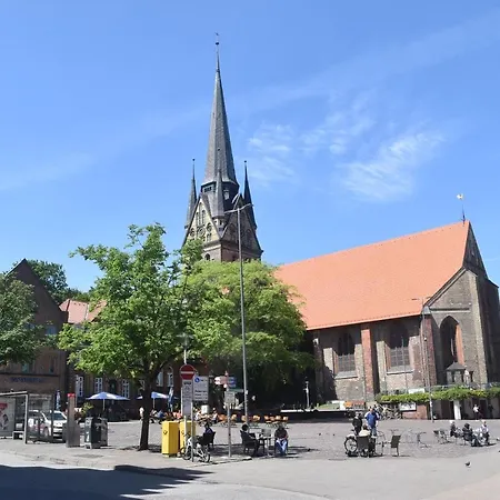 شقة Fewo1846 - Stadtbude - Komfortable 2-zimmer-wohnung Mitten Im Stadtzentrum *