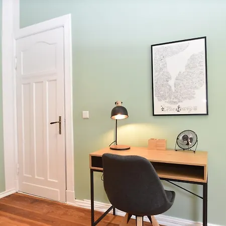 شقة Fewo1846 - Stadtbude - Komfortable 2-zimmer-wohnung Mitten Im Stadtzentrum